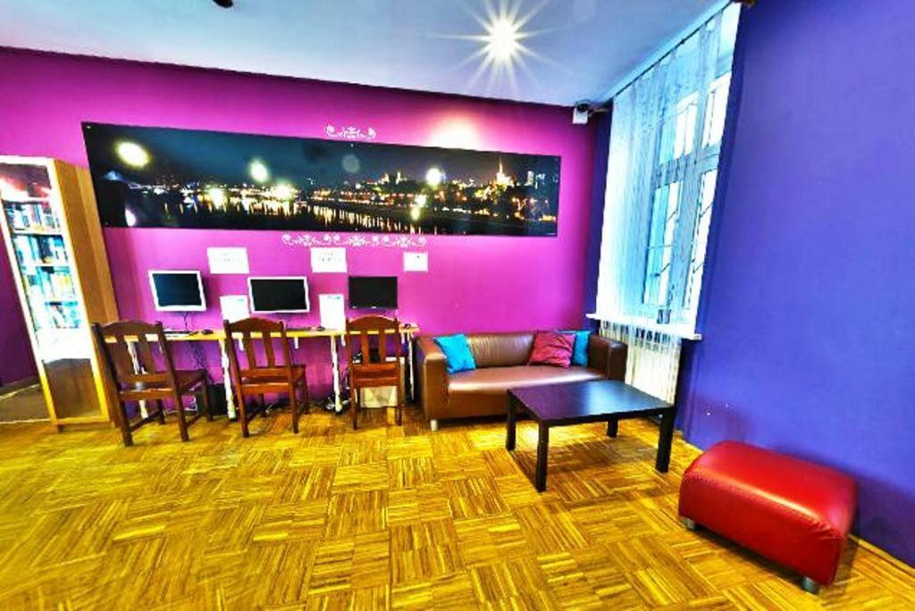 Nathan'S Villa Hostel วอร์ซอ ภายนอก รูปภาพ