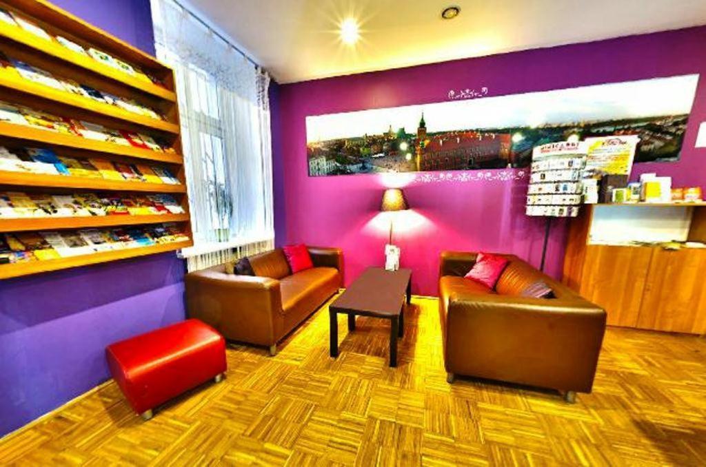 Nathan'S Villa Hostel วอร์ซอ ภายนอก รูปภาพ