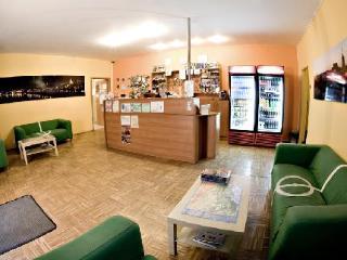 Nathan'S Villa Hostel วอร์ซอ ภายนอก รูปภาพ